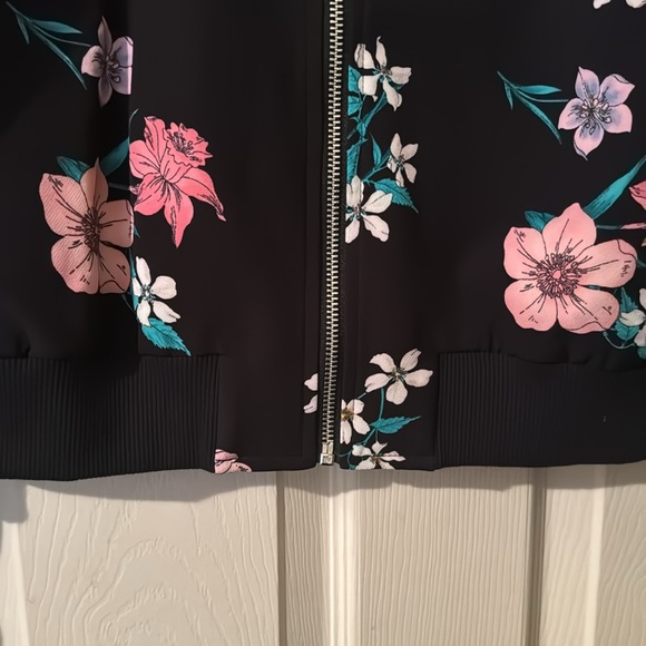 NWT Lane Bryant Black Floral Jacket Size 18/20 - Picture 8 of 9